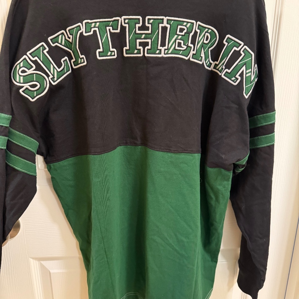 Harry Potter Slytherin Colorblock Long Sleeve Shirt 🐍 (Large)